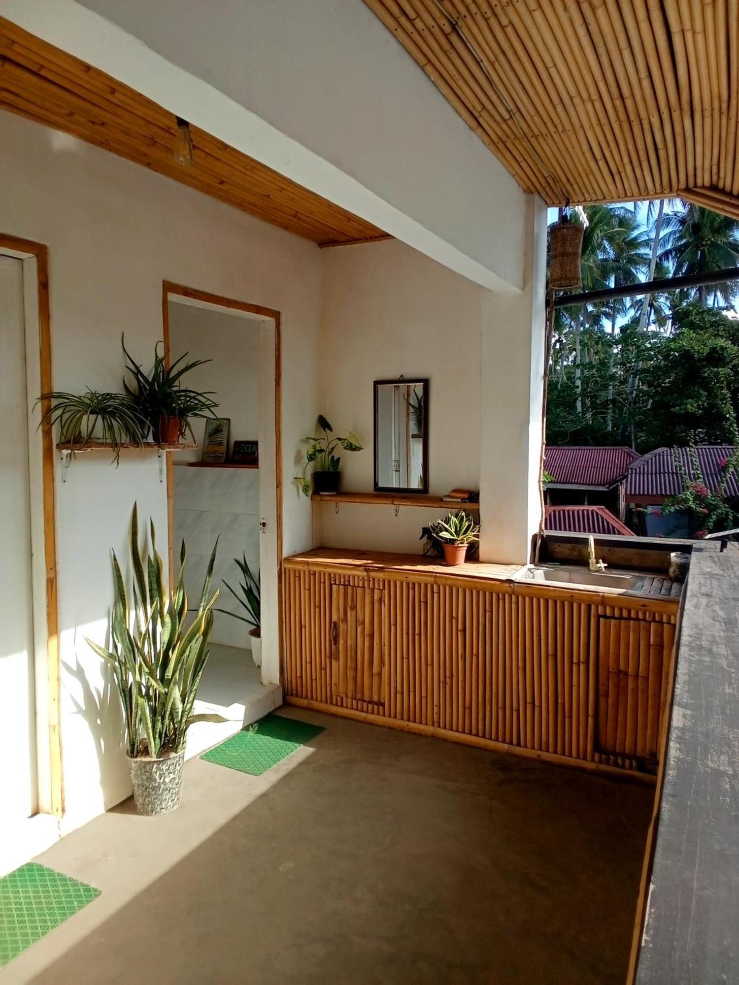 Lazy Juan Beach House Nacpan El Nido Εξωτερικό φωτογραφία